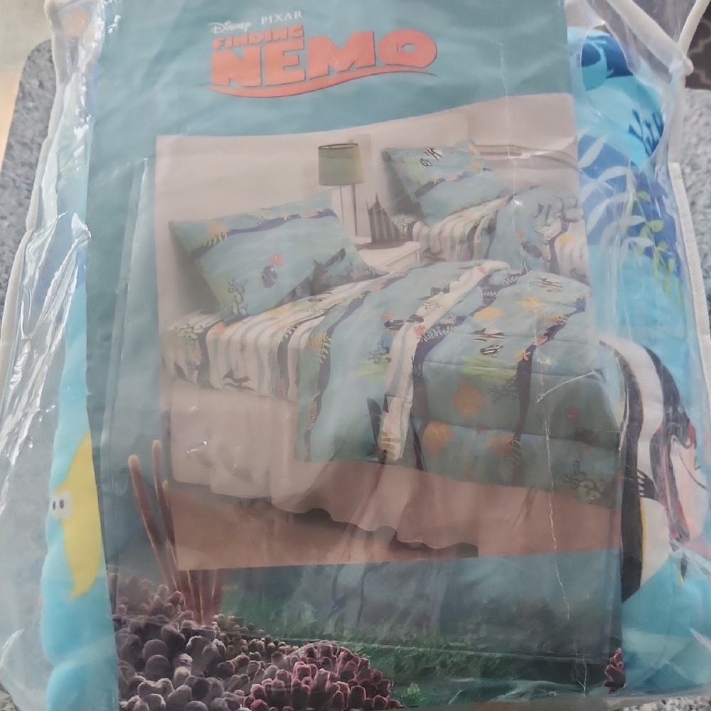 Rare Finding Nemo Twin Comforter